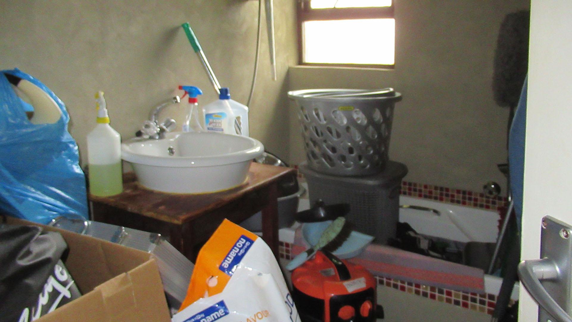 Bathroom 2 - 4 square meters of property in Jukskei Park