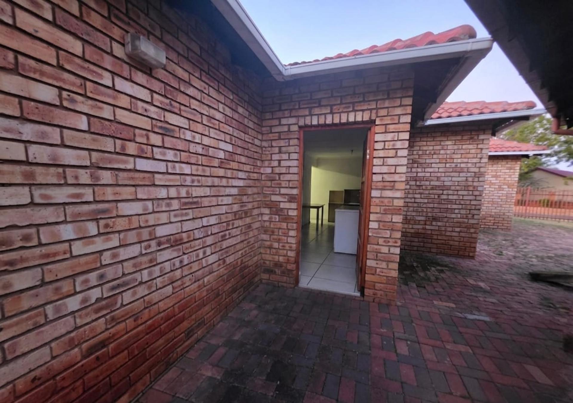  of property in Hesteapark