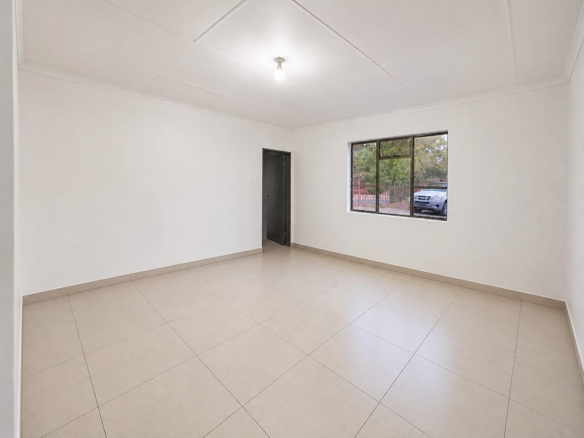  of property in Hesteapark