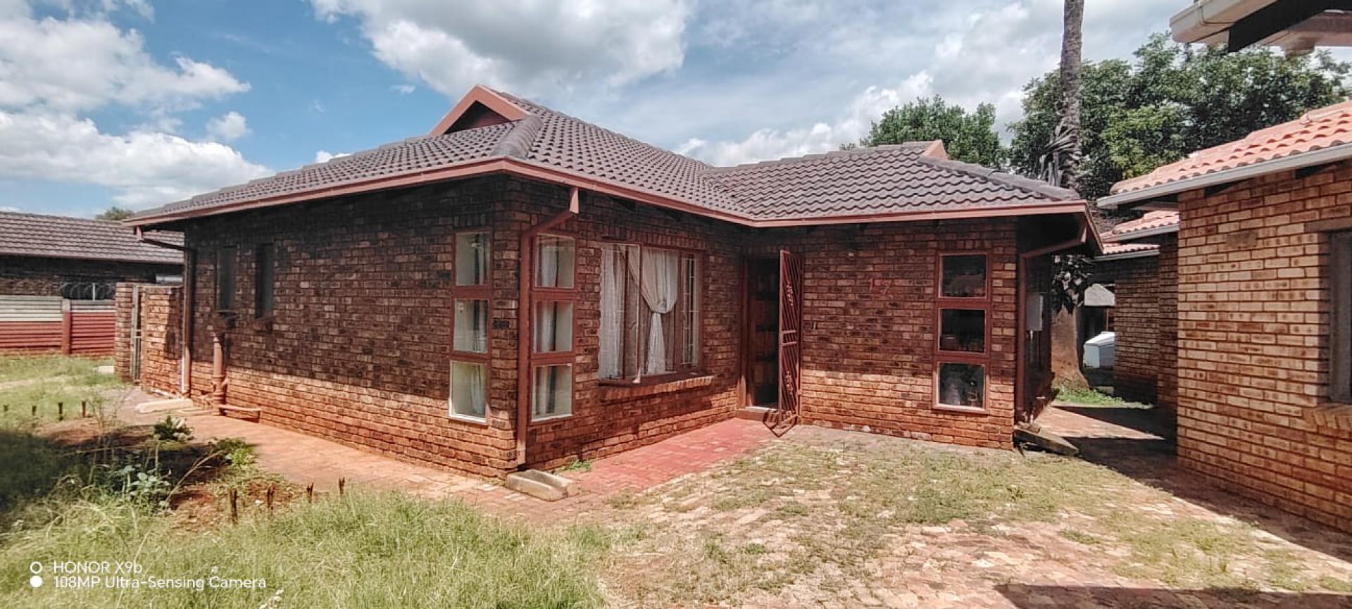 of property in Hesteapark