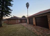  of property in Hesteapark