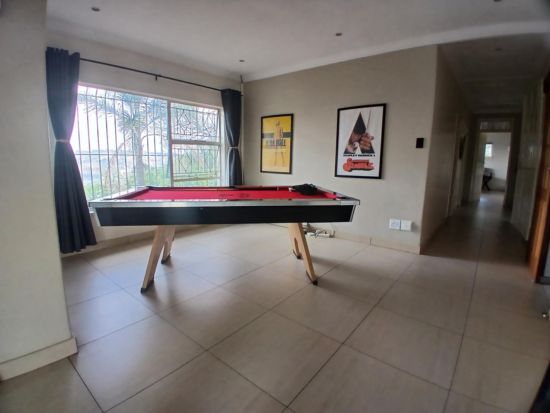  of property in Glenvista