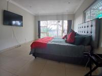  of property in Glenvista