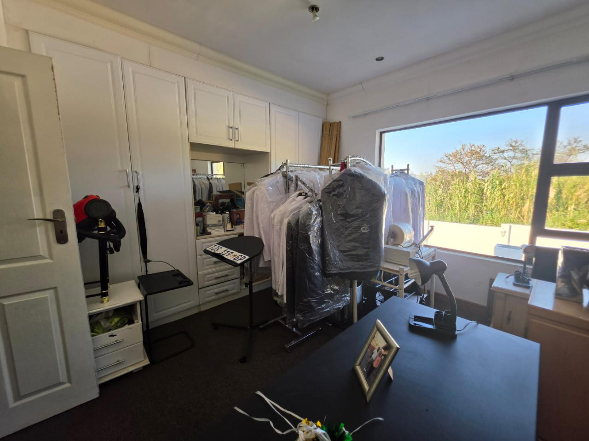  of property in Ninapark