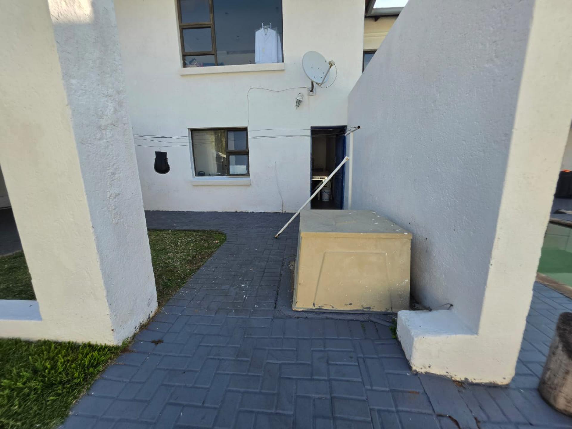  of property in Ninapark