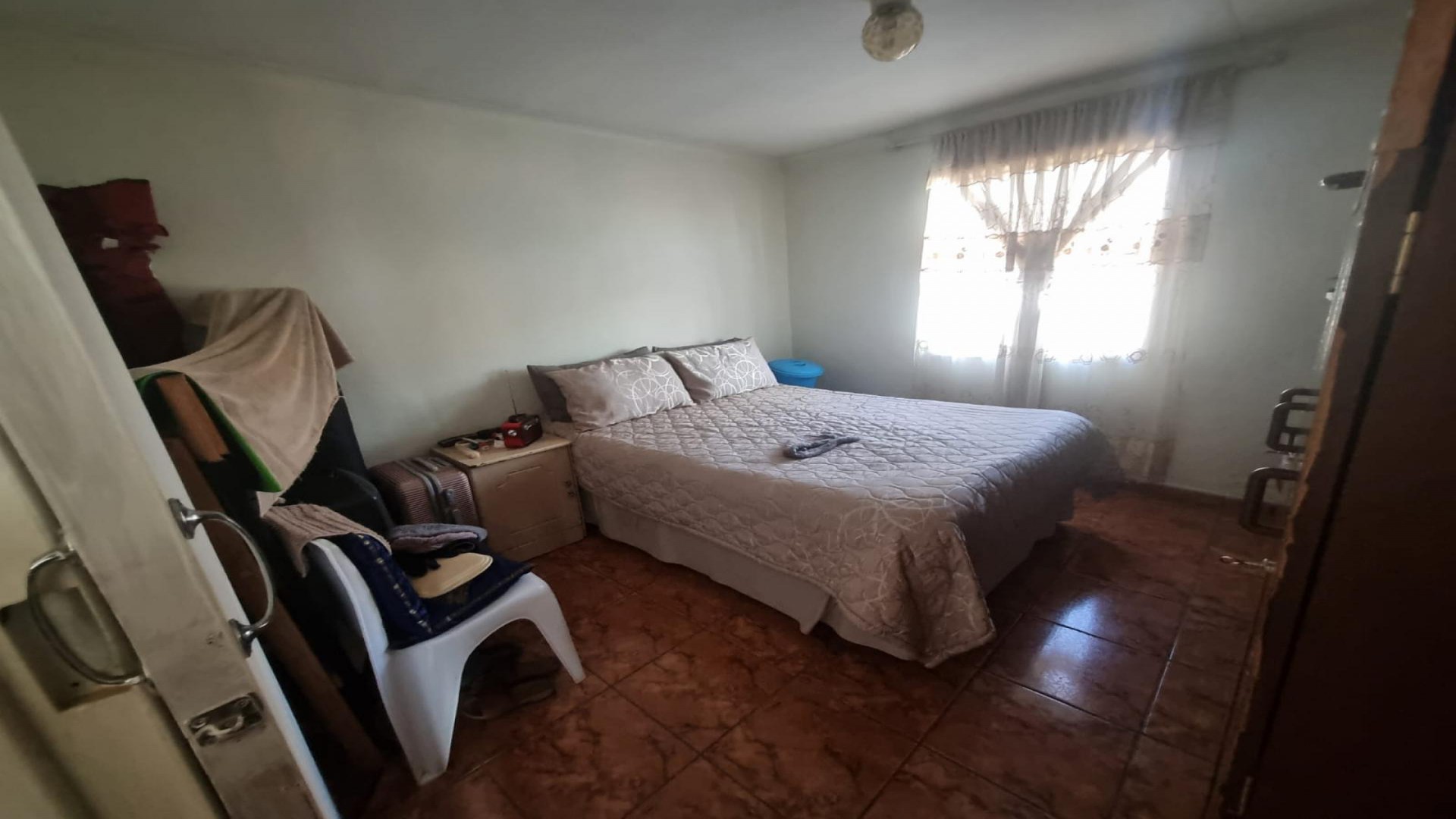 Bed Room 2 of property in Lotus Gardens
