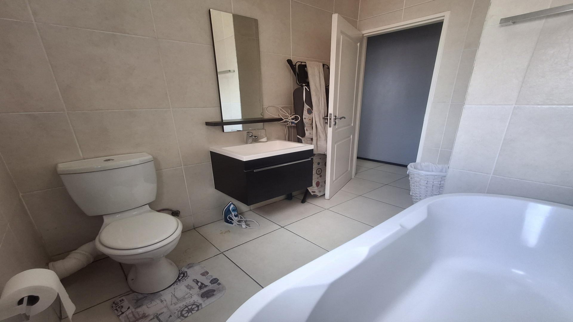 Bathroom 2 of property in Oakdene