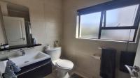 Bathroom 1 of property in Oakdene