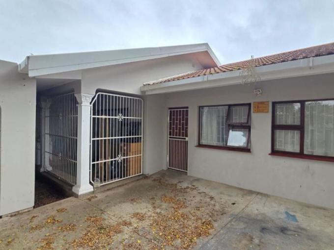 4 Bedroom House to Rent in Oudtshoorn - Property to rent - MR722895