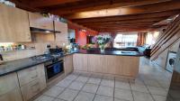 Kitchen of property in Illiondale