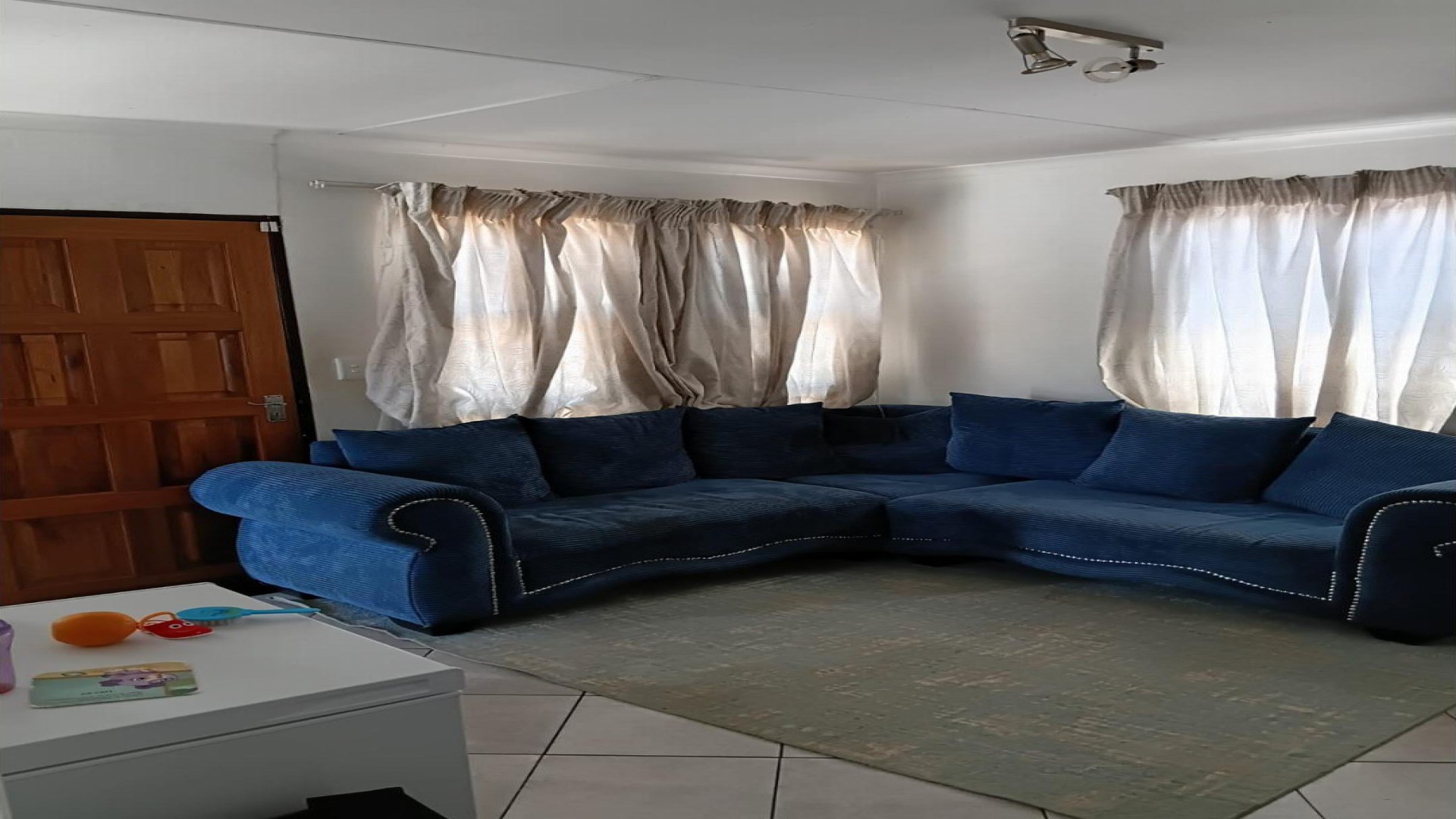 Lounges of property in Alliance