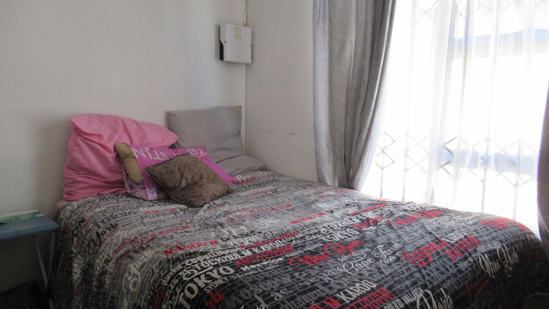 Main Bedroom - 9 square meters of property in Alliance