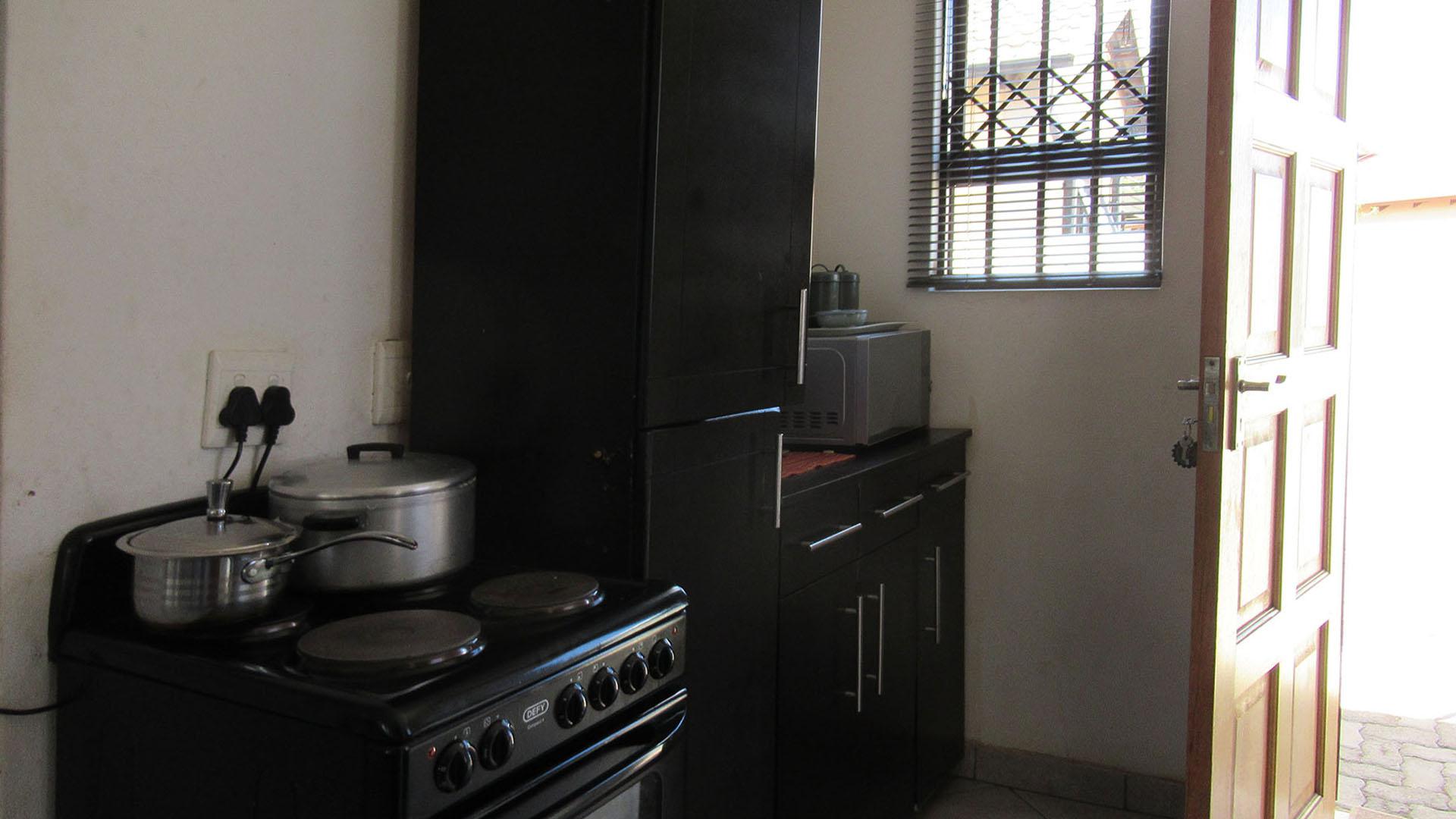Kitchen - 9 square meters of property in Alliance