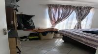 Bed Room 1 of property in Alliance