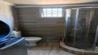 Bathroom 1 of property in Alliance