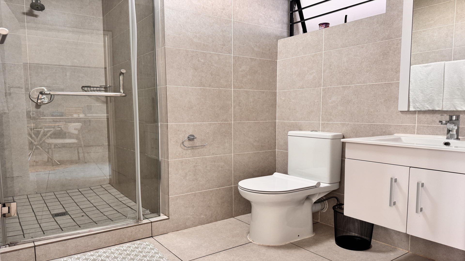 Bathroom 1 of property in Northgate (JHB)