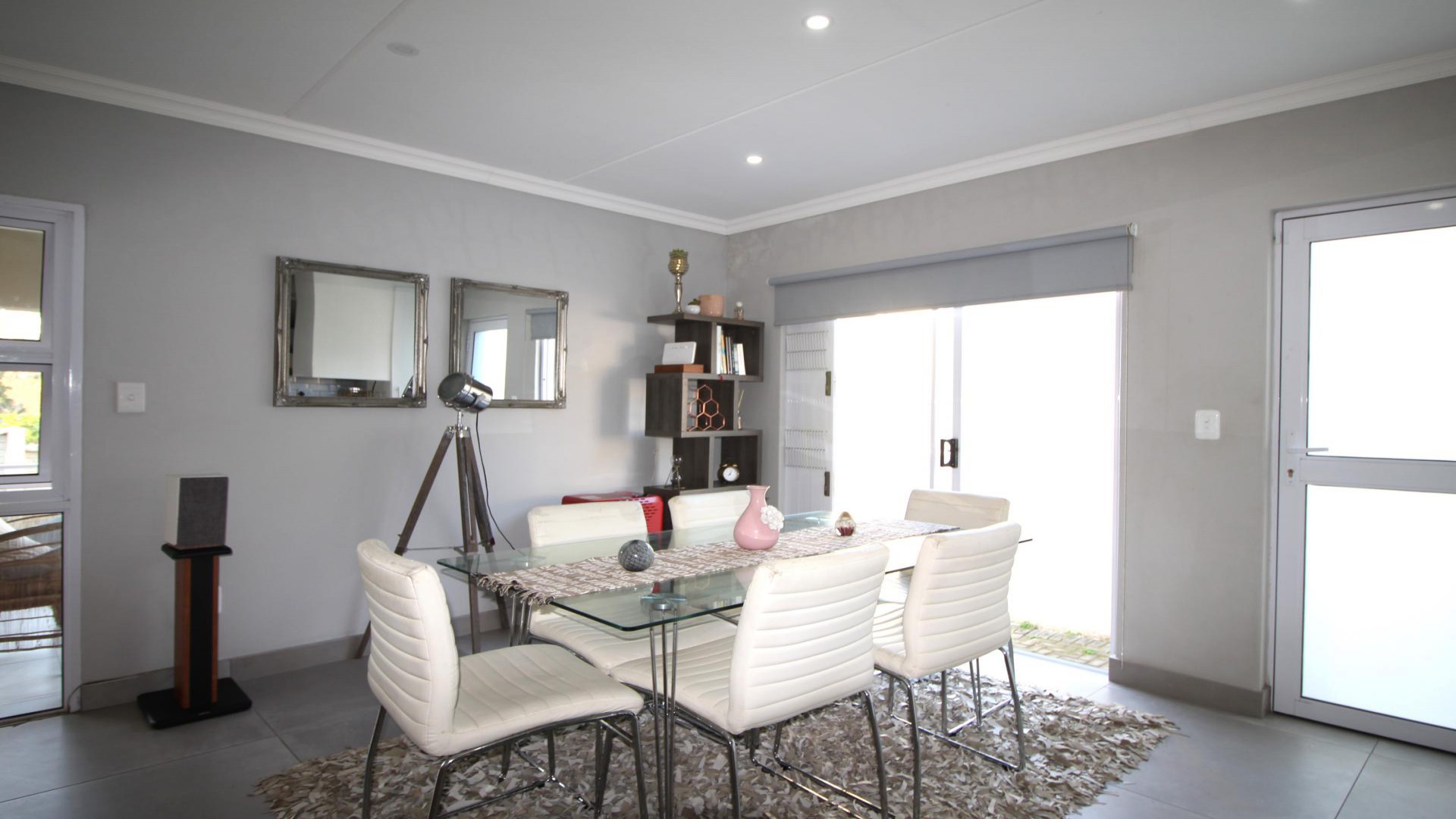 Dining Room of property in Nahoon Valley Park