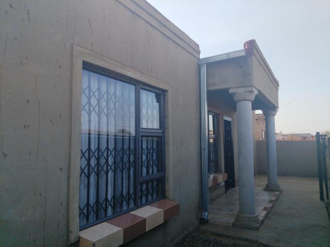 2 Bedroom House to Rent in Tshepong - Property to rent - MR723125