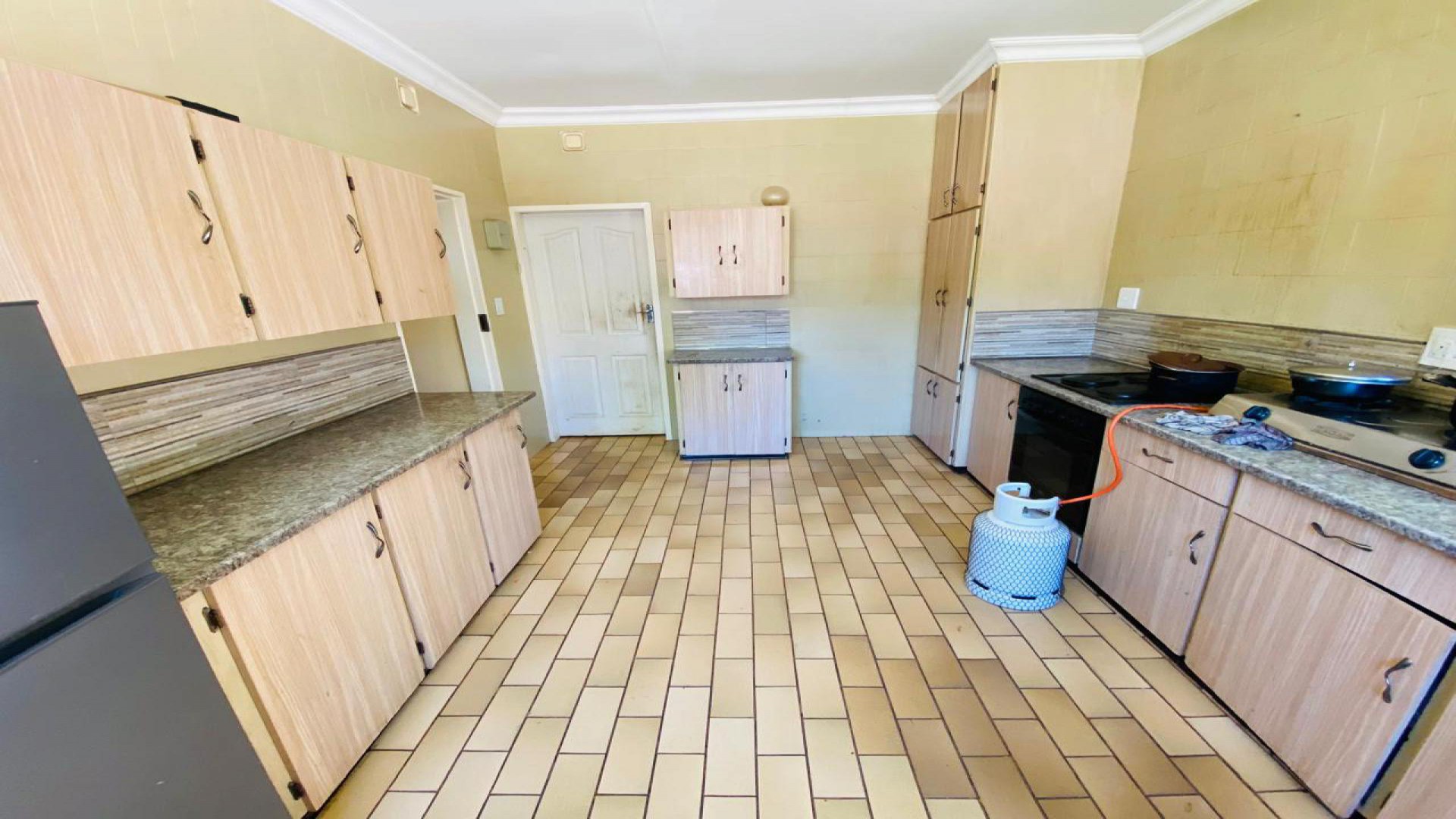 Kitchen of property in Krugersdorp