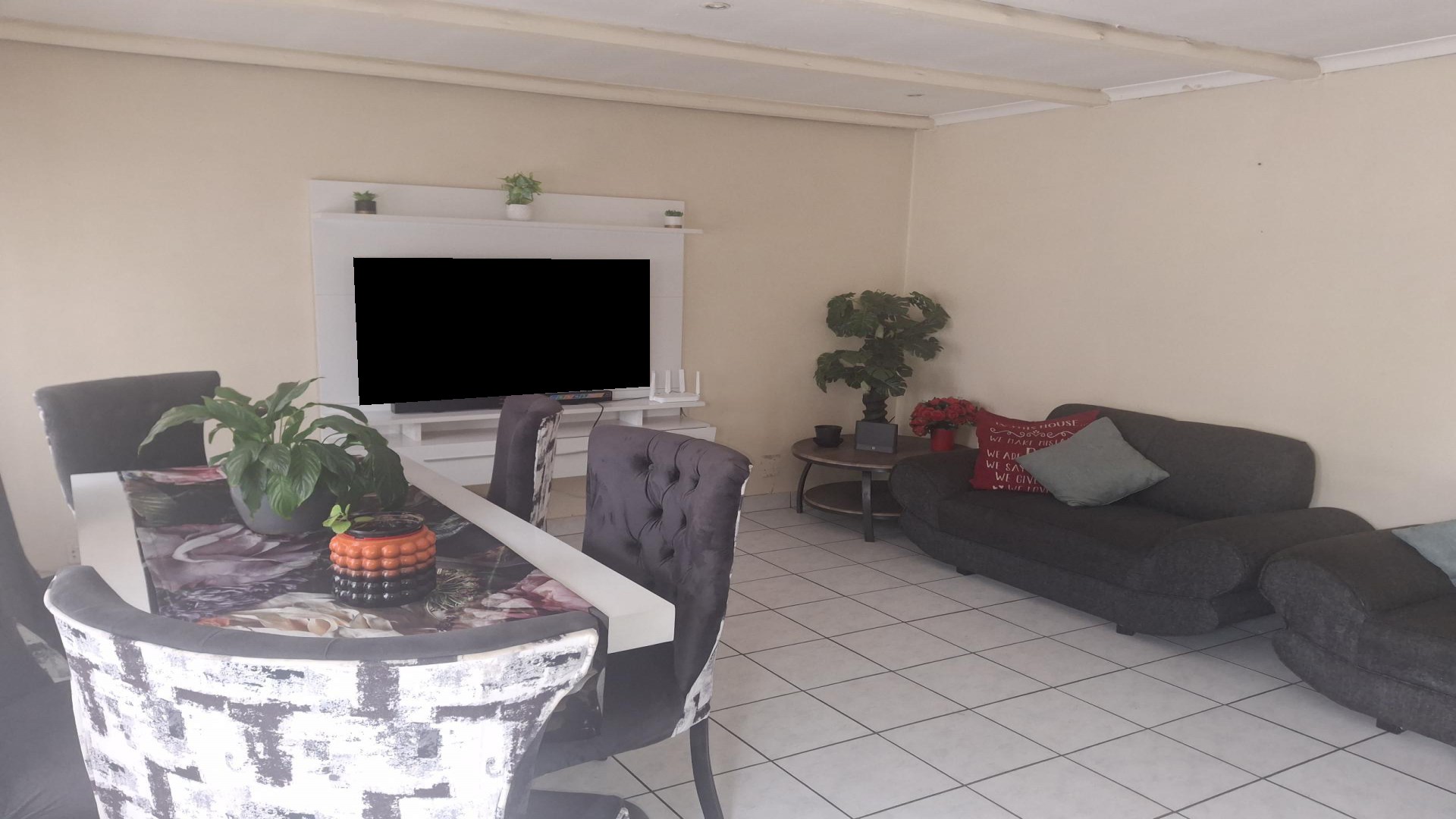 Lounges of property in Birch Acres