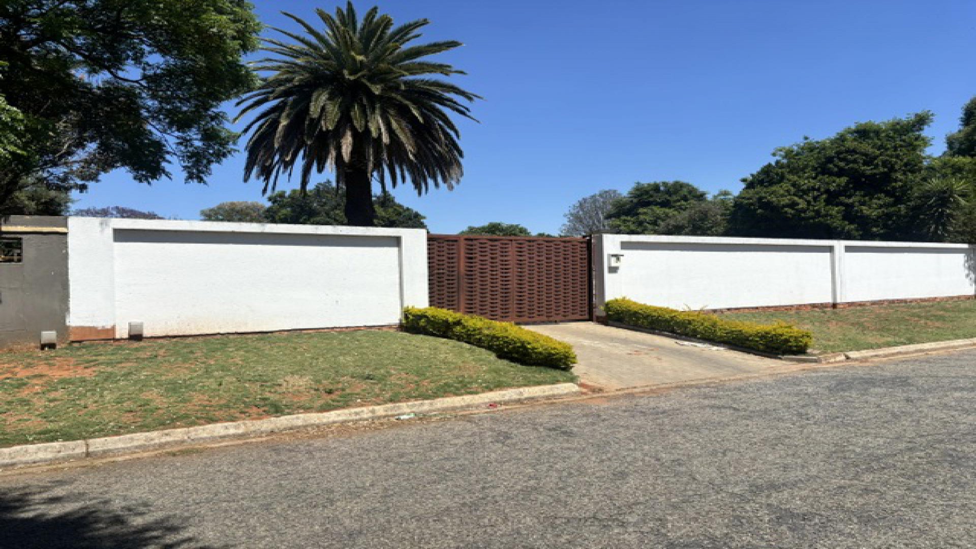 Front View of property in Birch Acres