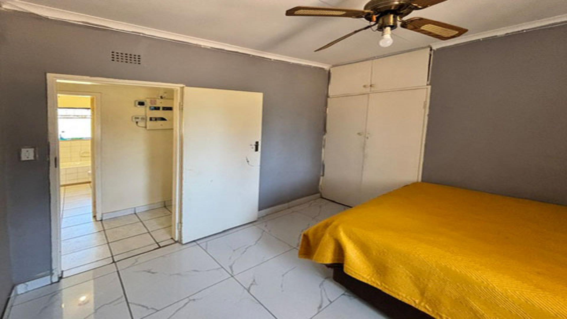 Bathroom 2 - 2 square meters of property in Birch Acres
