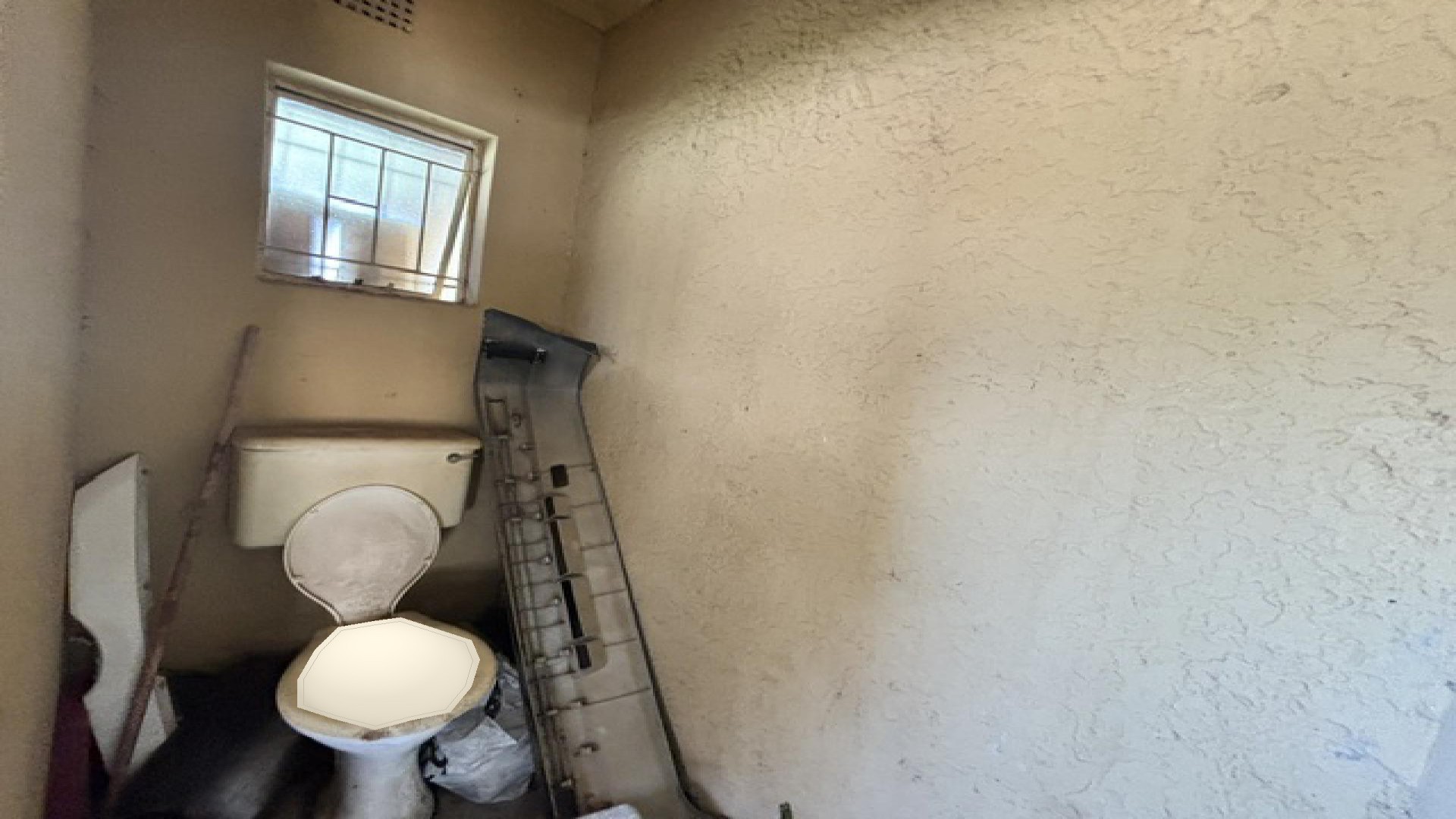 Bathroom 2 - 2 square meters of property in Birch Acres