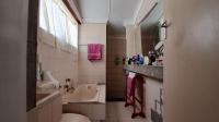 Bathroom 2 of property in Lambton