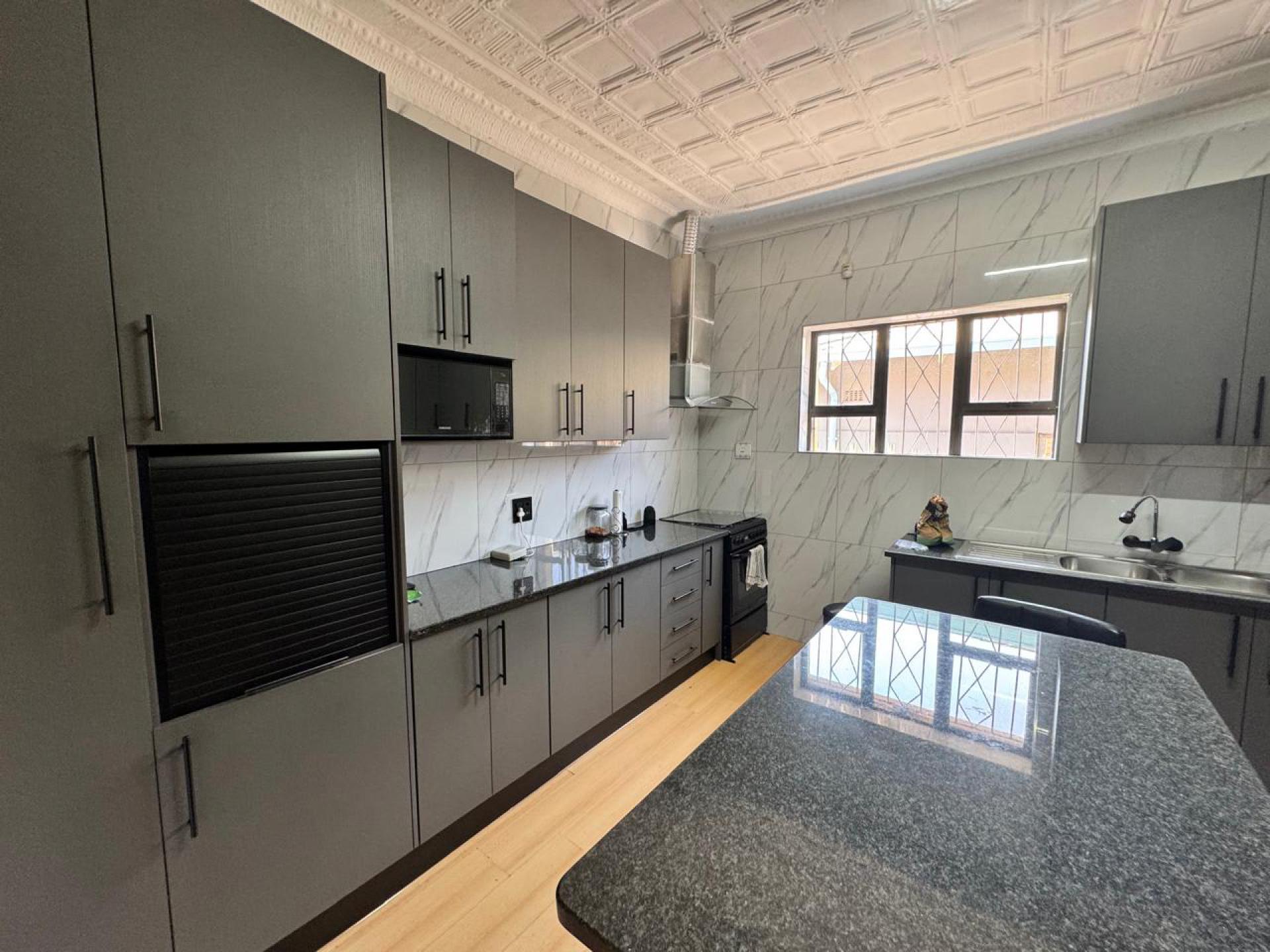  of property in Mayfair West