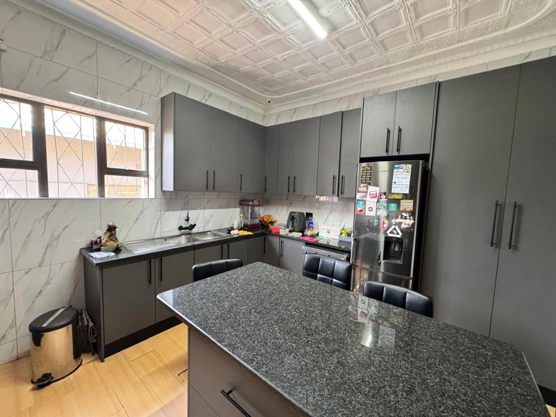  of property in Mayfair West