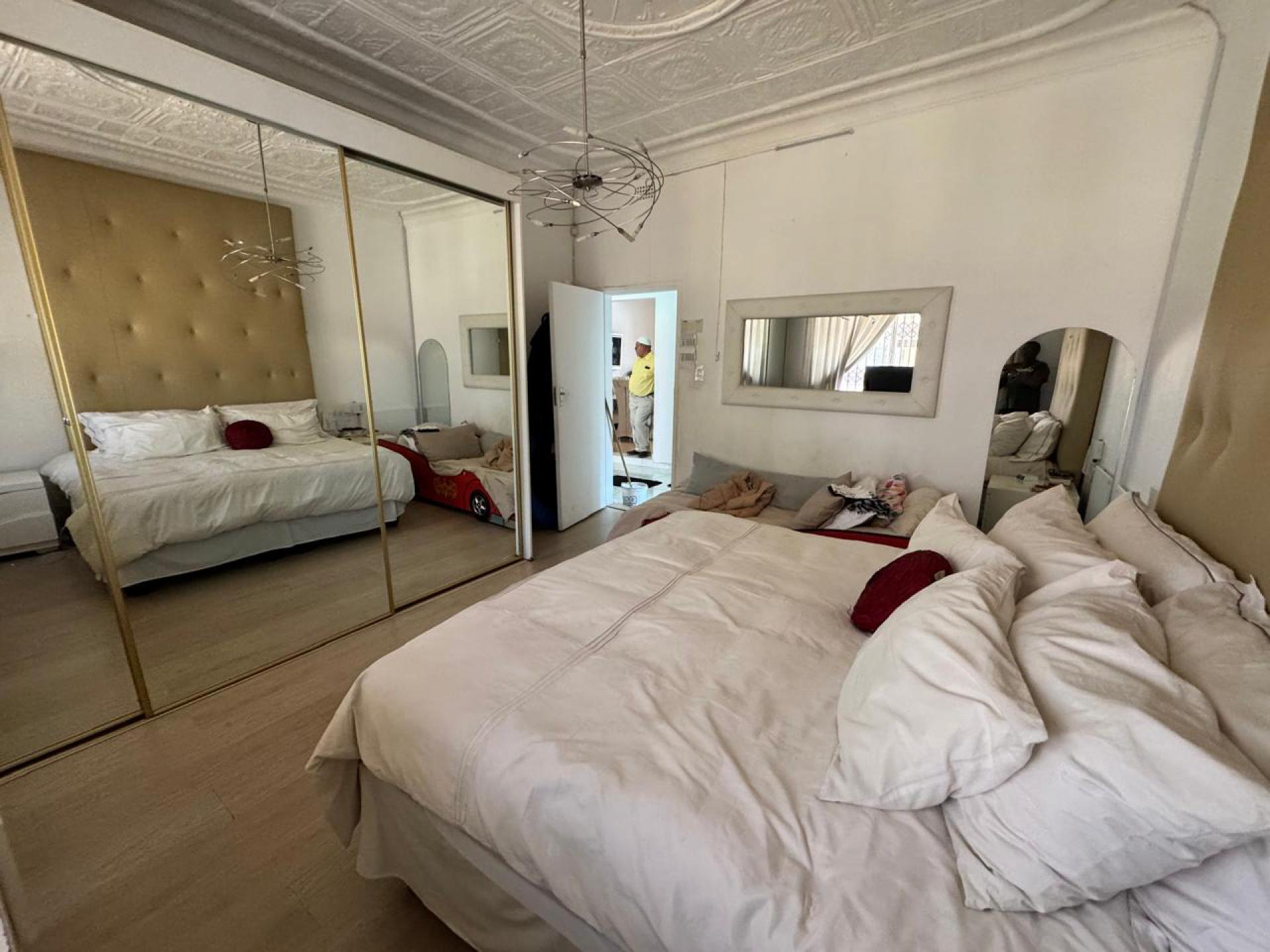  of property in Mayfair West