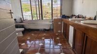 Bathroom 2 of property in Orange Grove