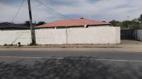 Front View of property in Orange Grove