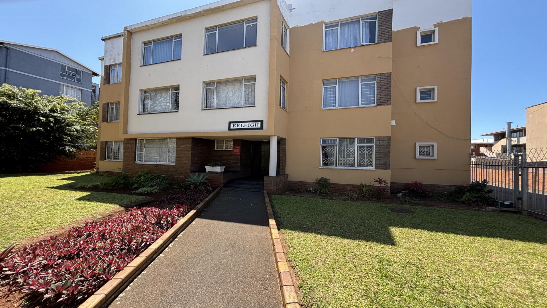 Front View of property in Bulwer (Dbn)