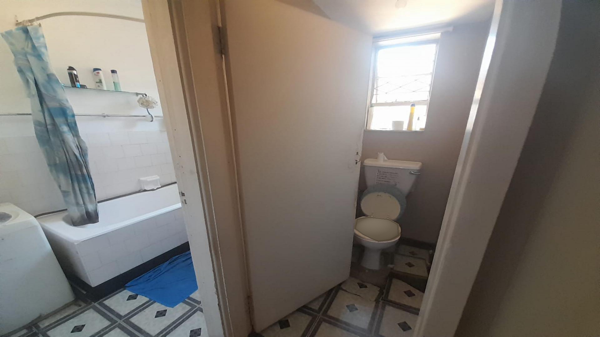 Bathroom 1 of property in Bulwer (Dbn)