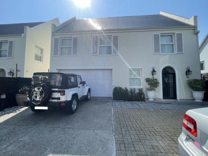 3 Bedroom House for Sale For Sale in Paardevlei - MR723166