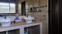 Bathroom 1 of property in Vryheid