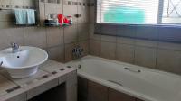 Bathroom 2 of property in Vryheid