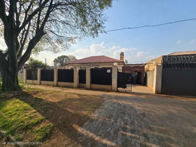 2 Bedroom House for Sale For Sale in Regents Park - MR723192