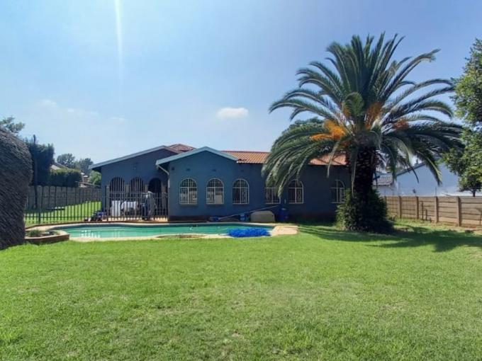 5 Bedroom House for Sale For Sale in Brackenhurst - MR723193