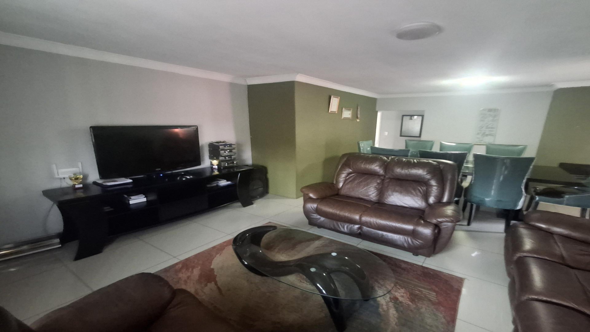 Lounges of property in Vosloorus