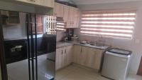 Kitchen of property in Vosloorus