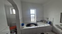 Bathroom 1 of property in Port Elizabeth Central