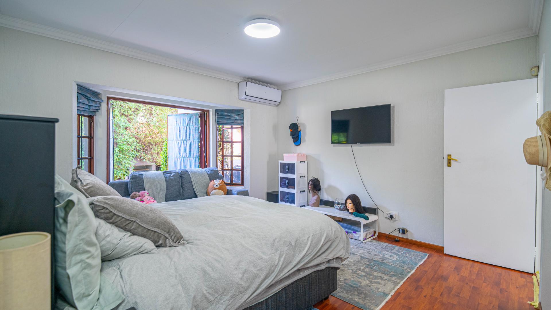 Bed Room 1 of property in Norscot