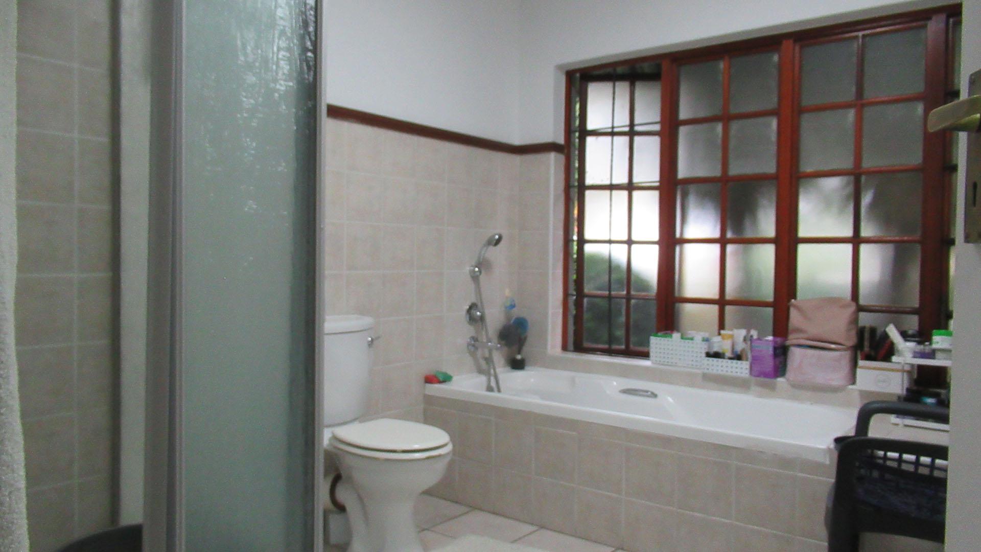 Main Bathroom - 8 square meters of property in Norscot