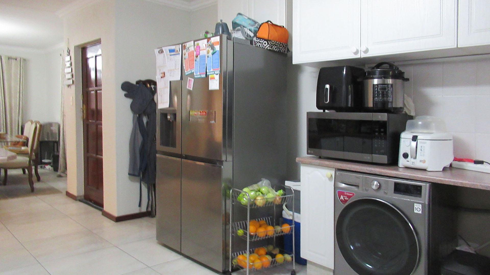 Kitchen - 16 square meters of property in Norscot
