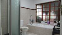 Main Bathroom - 8 square meters of property in Norscot