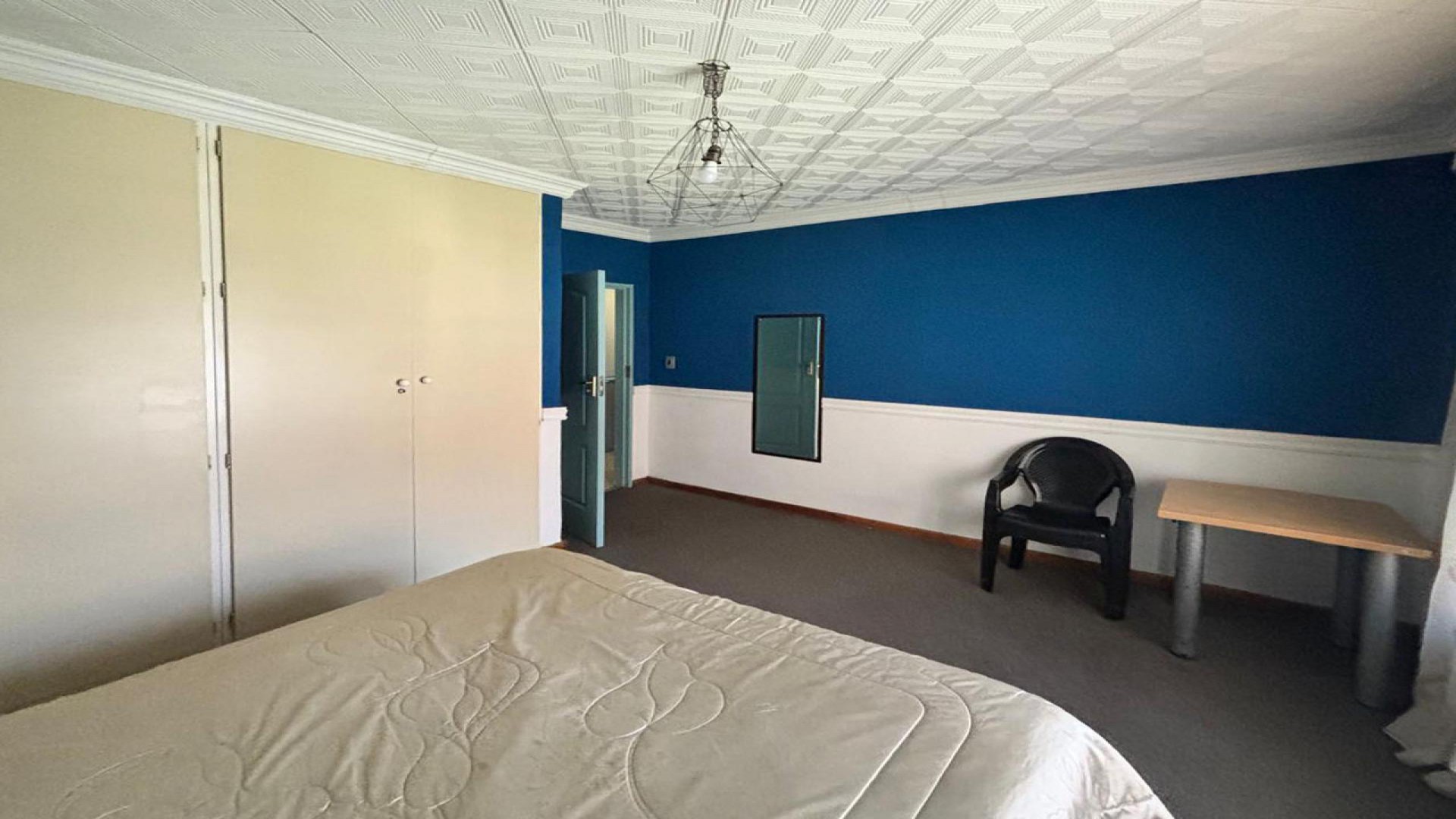 Bed Room 1 - 18 square meters of property in Crystal Park