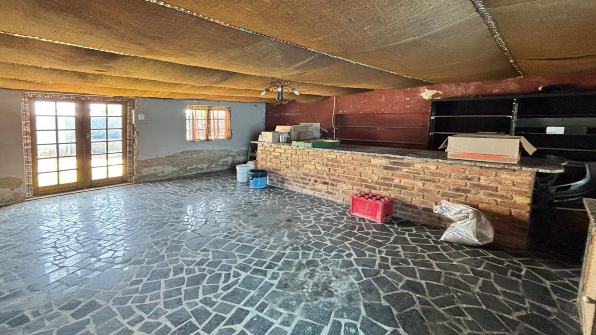 Entertainment - 48 square meters of property in Crystal Park