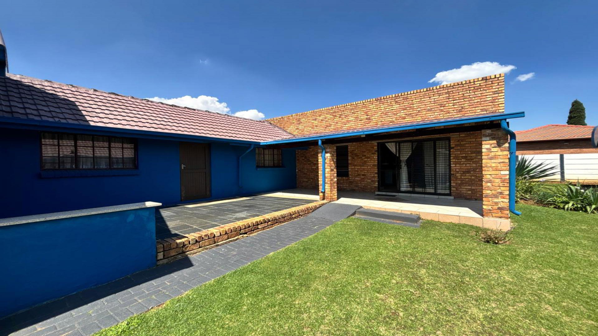 Spaces - 36 square meters of property in Crystal Park